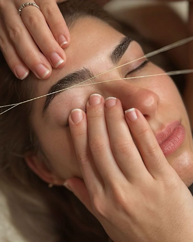 Eyebrows Threading
